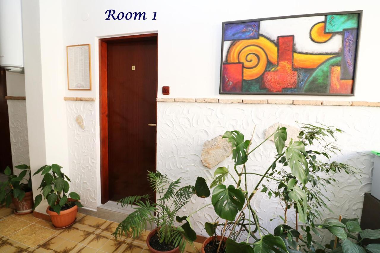 Old Town Rooms And Apartment Poreč Eksteriør bilde