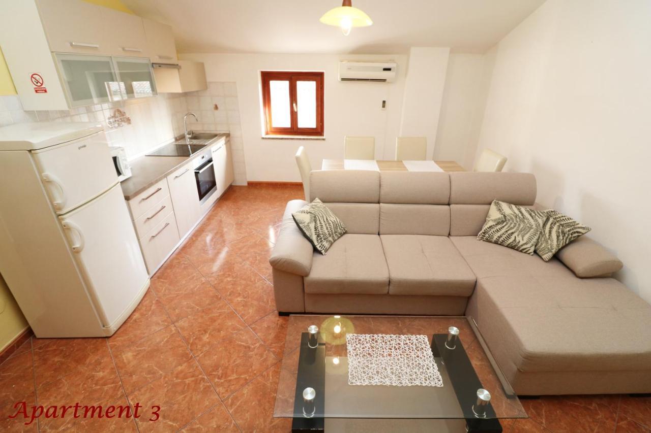 Old Town Rooms And Apartment Poreč Eksteriør bilde