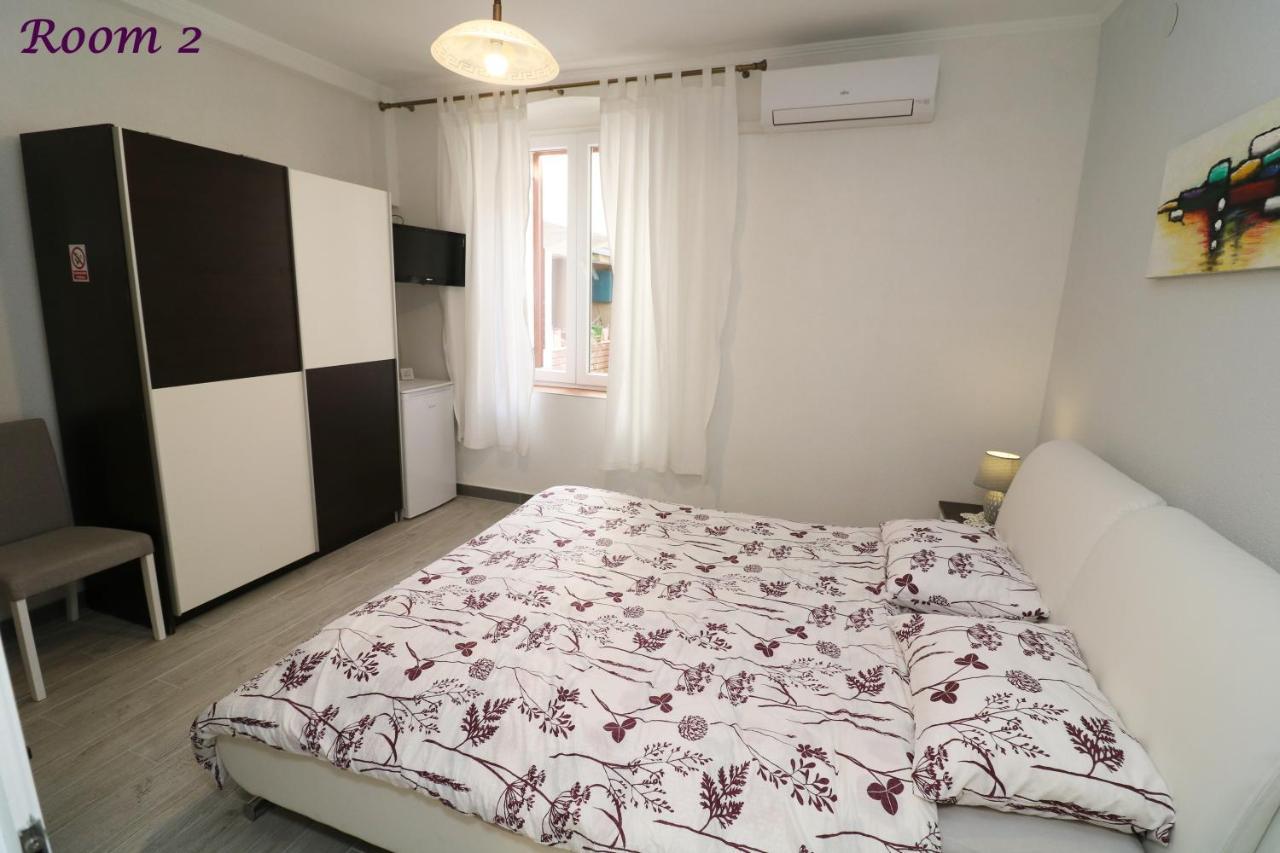 Old Town Rooms And Apartment Poreč Eksteriør bilde
